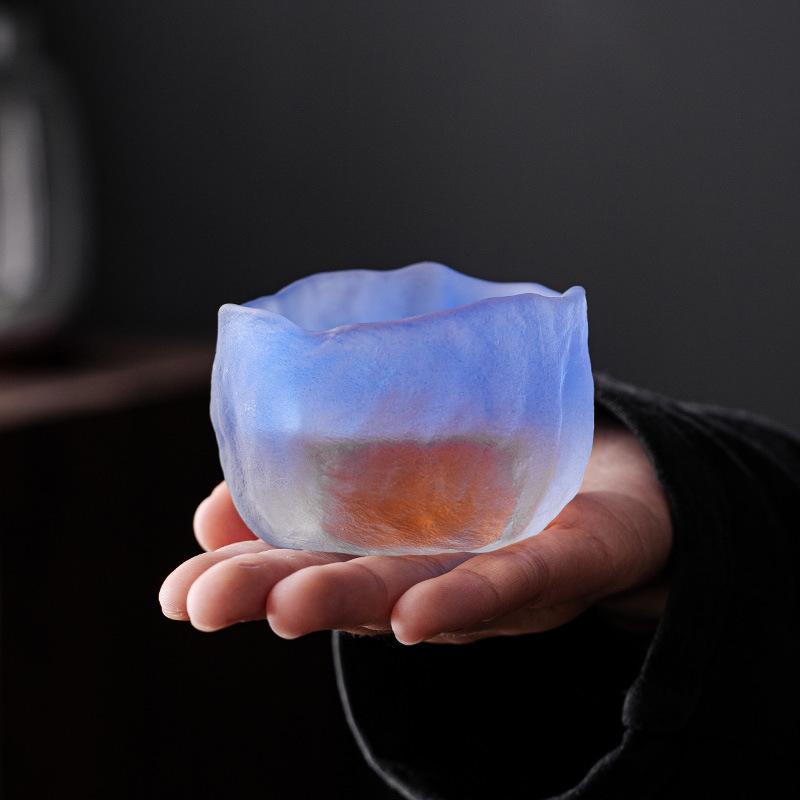 Japanese-style glacier blue-green national tide wind small teacup, sake cup, glazed cup, hostess, teacup tea cup, hand frozen