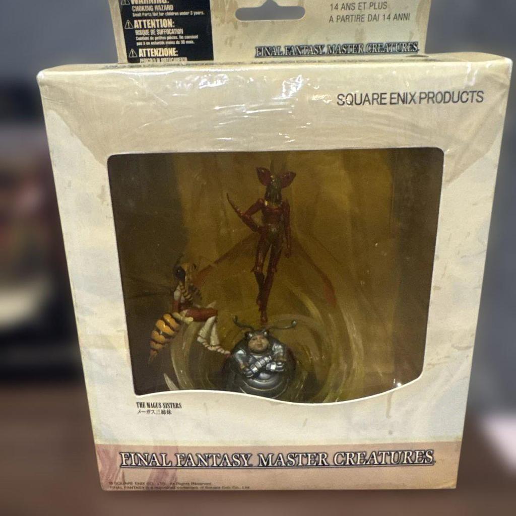 [USED] Final Fantasy Master Creatures Yojimbo Magus Sisters