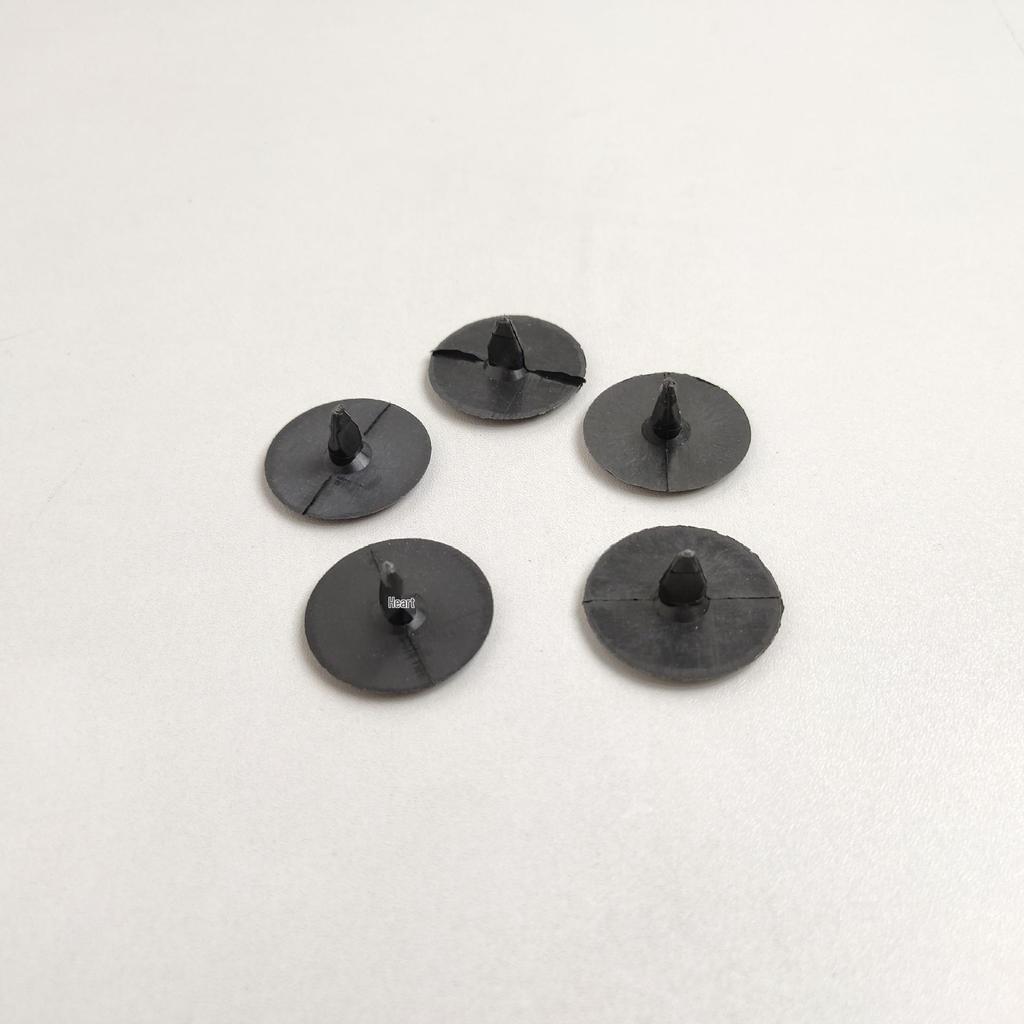 Mercedes W204/W205/W212 Side Skirt Fixing Pin, Clip 0009917498