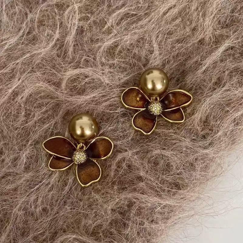 Silver Needle Explosive Tiger's Eye Stone Pendant Earrings Maillard Retro Temperament Versatile Earrings Light Luxury Premium Earrings Women