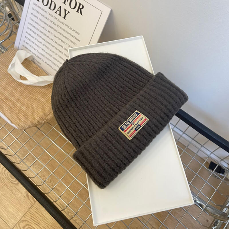 On the Moment Vintage Label Beanie Gray gray