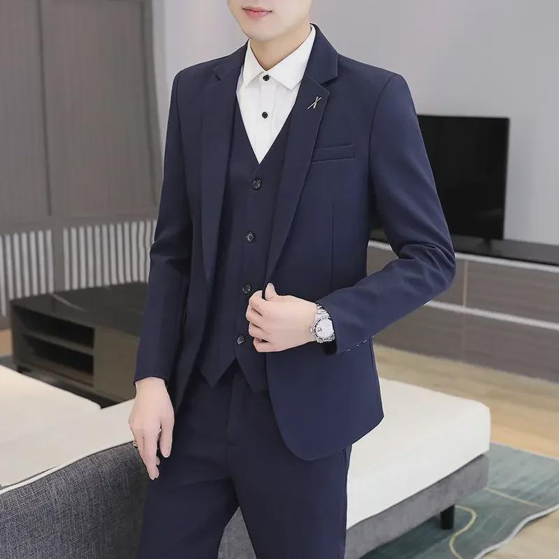 

Чоловічий приталений діловий костюм-трійка в корейському стилі для підлітків та повсякденного носіння L (55-65 kg)