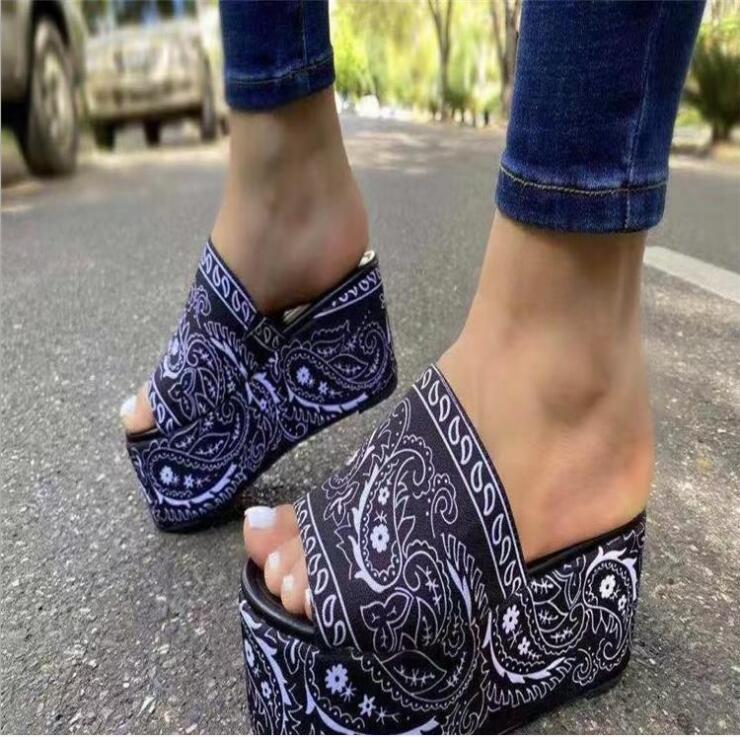 Fashion spring/summer women new high-heeled thick-soled casual all-match graffiti style slippers large size outdoor beach sandals