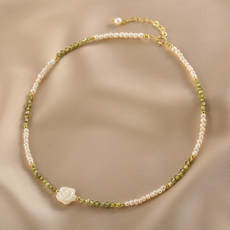 Freshwater pearl series necklace French retro versatile elegant personalized neck chain collarbone chain