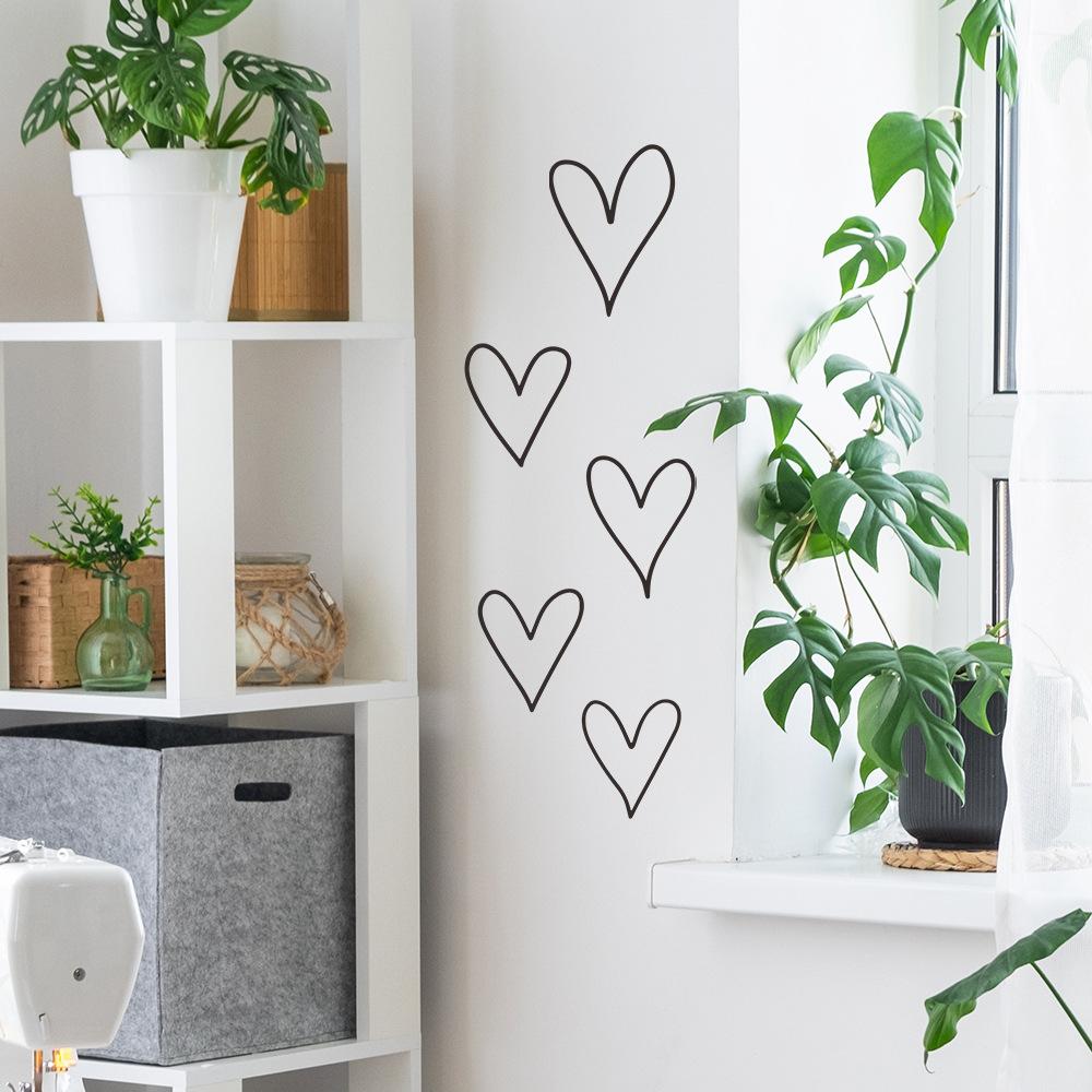 Simple and Simple Heart-shaped Decorative Stickers for Living Room, Study and Home Walls