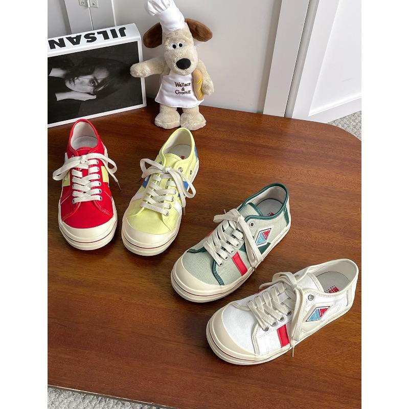 New retro canvas shoes women's lightweight soft-soled versatile board shoes 1720