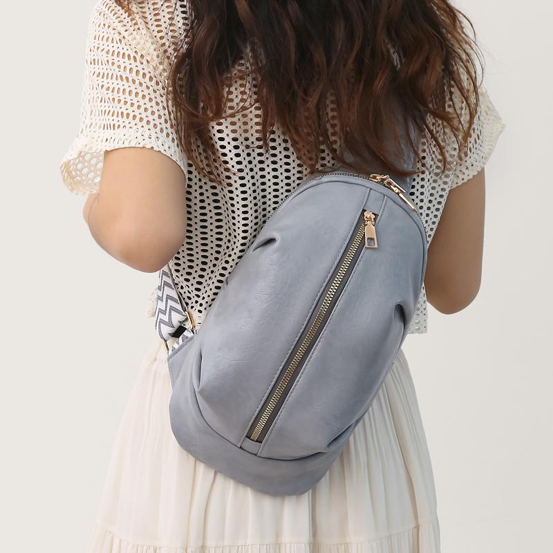 Vintage Chest Bag Women's Crossbody Bag Large Capacity Shoulder Bag