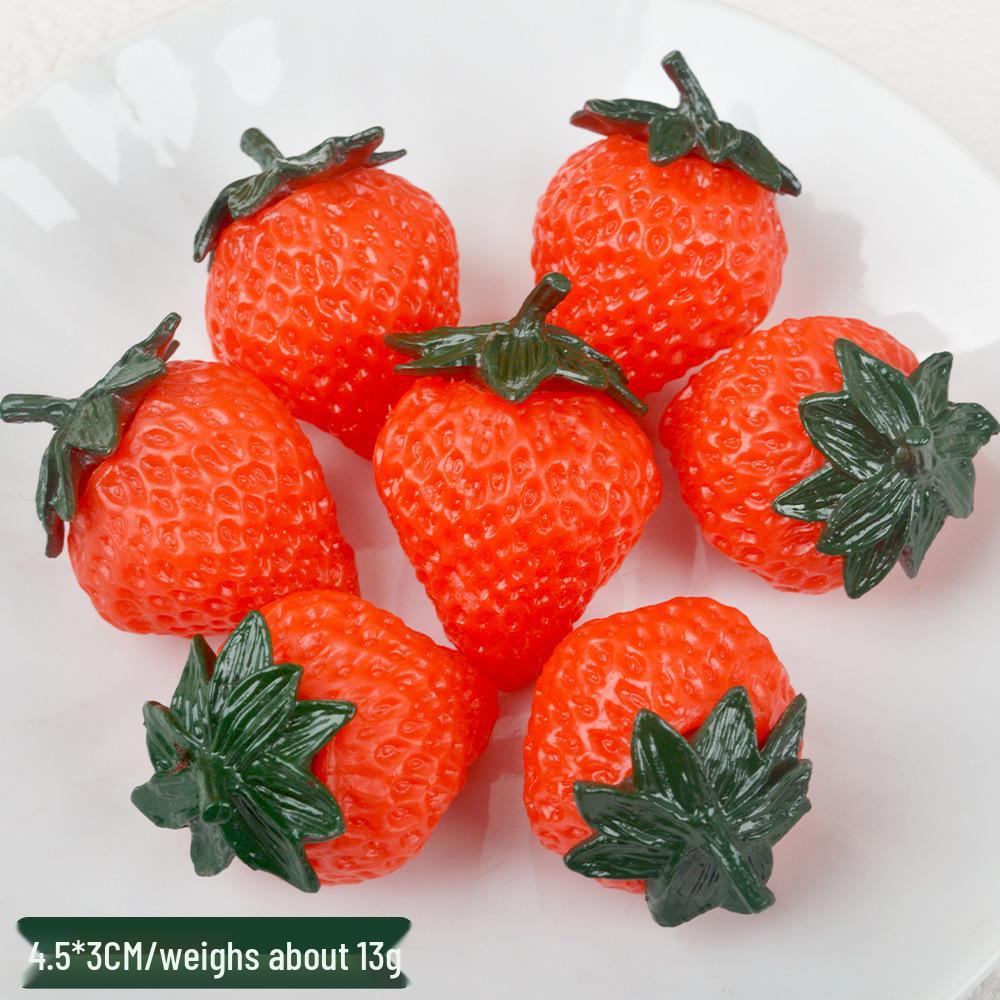 

3D Модель Клубники: Красный клубничный и сливочный реквизит для витрины для кино, телевидения и фотографии