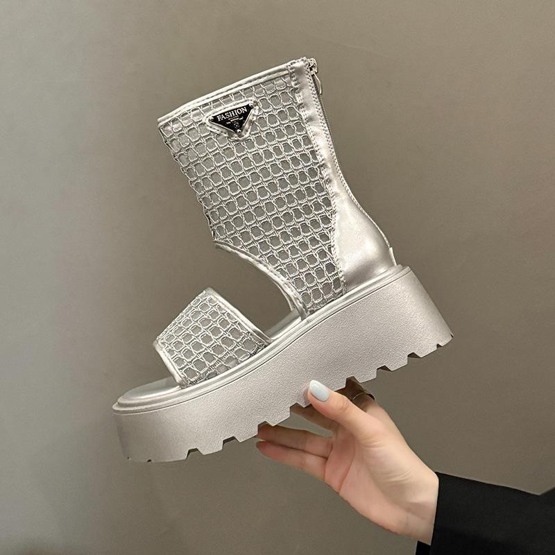 

Square head slope heel thick sole heightening fashionable black comfortable thick heel women s cool boots 40 срібний