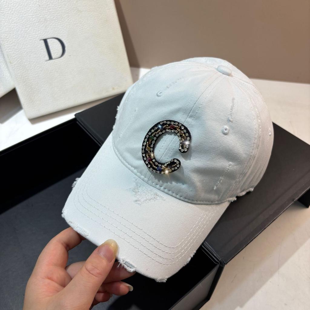 Spring and Summer New Heavy Industry Rhinestone Letter Washed Hole Baseball Cap American Personality Small Fragrance Gradual Change Cap Woman