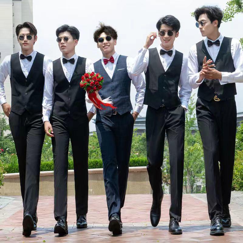 Westlicher Trauzeugen-Westenanzug: Dreiteiliges Set mit Hemd und Anzug, perfekt für Herbst-/Winterhochzeiten.