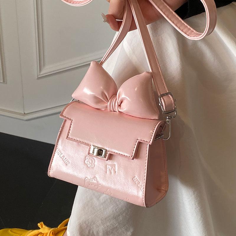 Trendy New Product Cute Embossed Korean Version Niche Bow Mouth Red Envelope Fashionable Foreign Style Super Fire Versatile Messenger Women's Bag