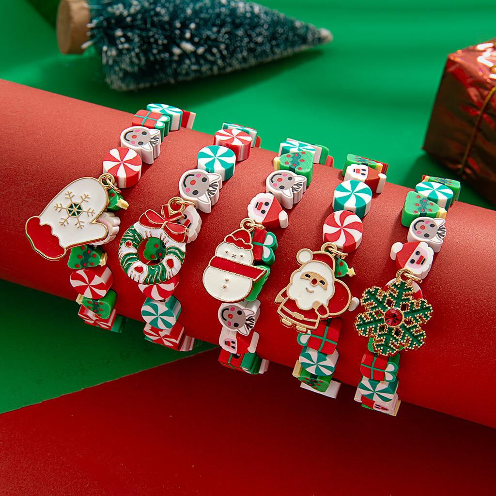 5 Pieces of Christmas Soft Pottery Bracelets, Cute Oil Dripping Snowman, Santa Claus Gloves Pendant, Multiple Bracelets