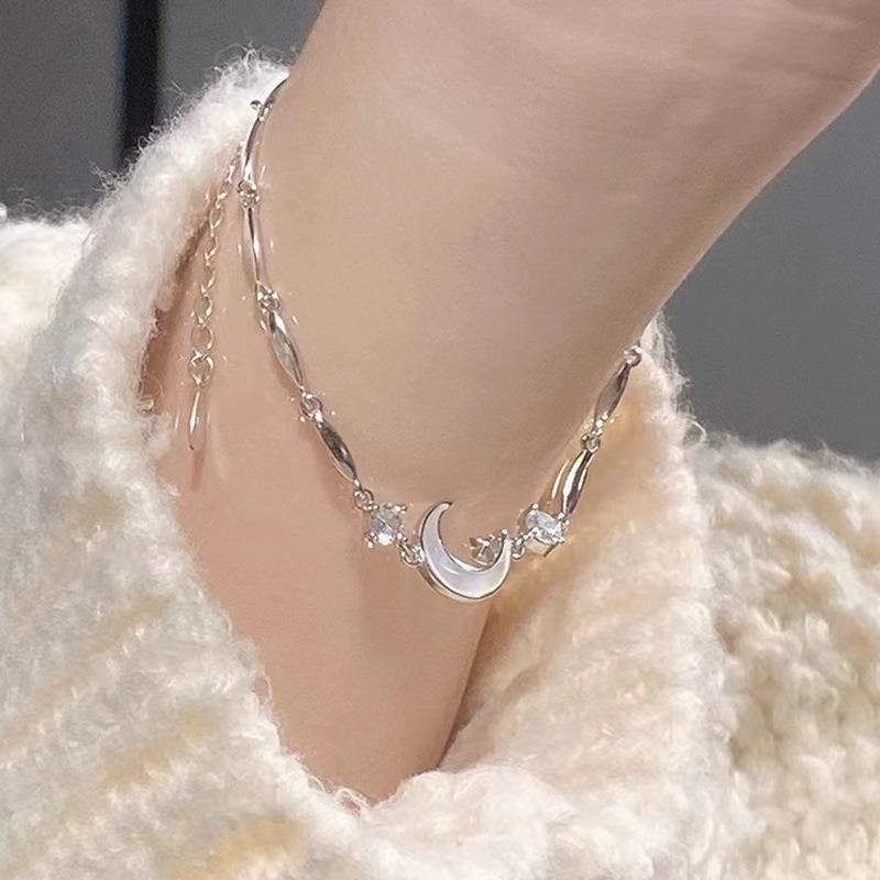 Versatile Design Moon Bracelet Women's New Niche Design Jewelry 520 Gift for Girlfriend