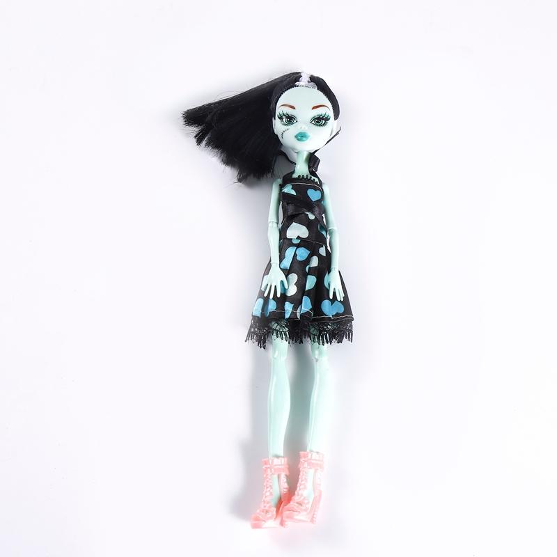 3PCS/set Fasion Monster Dolls Draculaura/Clawdeen Wolf/ Frankie Stein / Black WYDOWNA Spider Moveable Body Girls Toys