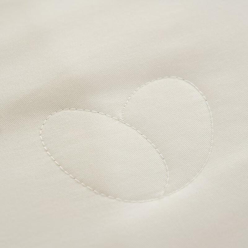 Mercury All-Season Mulberry Silk Quilt