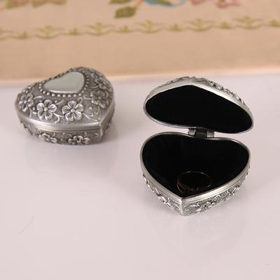 Magic Box~ Super Exquisite Retro Metal Love Small Box, Gift Necklace Jewelry Christmas Packaging Gift Box