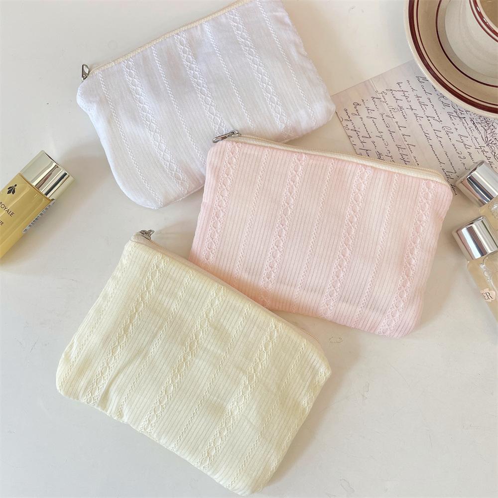 2025 Summer New Vertical Lace Stripe Makeup Bag Large Capacity Cosmetic Pouch Travel Coin Purse