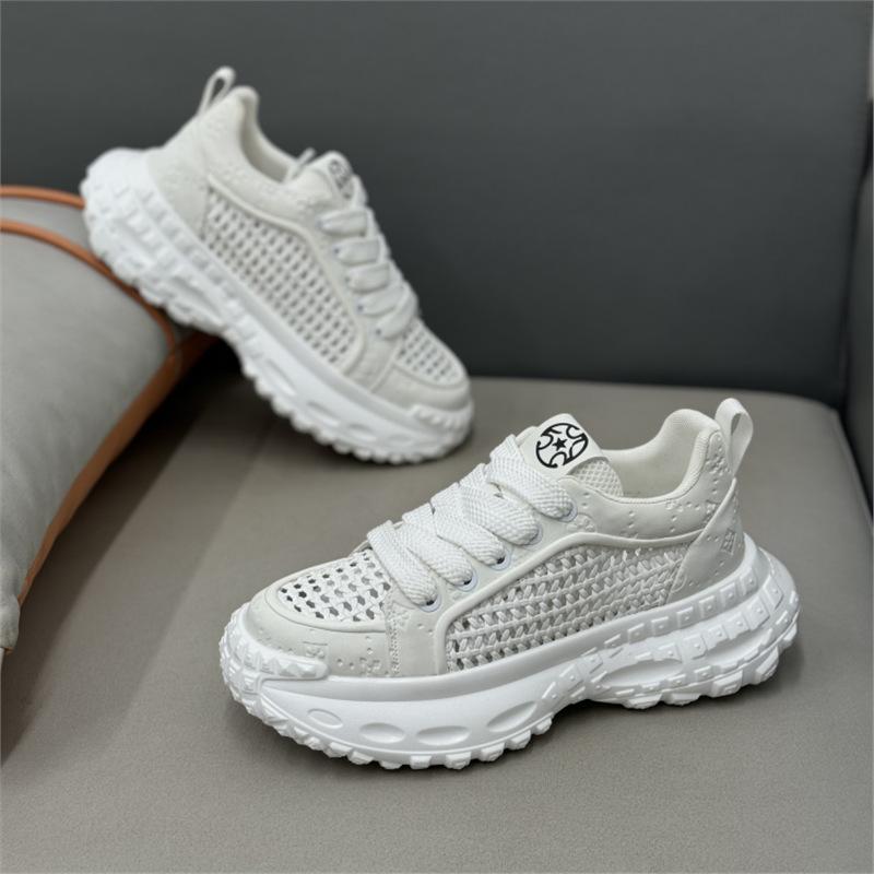 New comfortable shoes, sports shoes are breathable and comfortable 38 белый