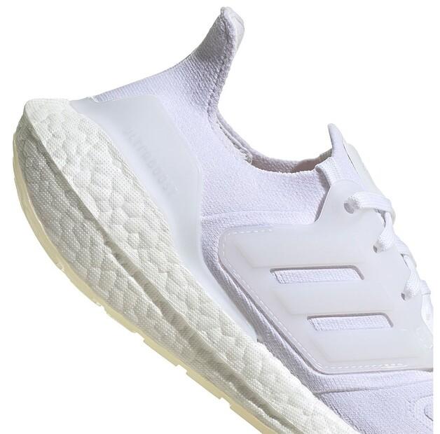Adidas Ultraboost 22 Running Shoes