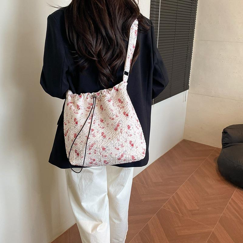 Summer popular floral nylon bag simple casual versatile large capacity shoulder messenger bag women's bag