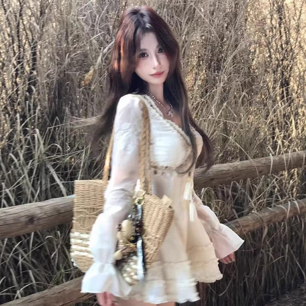 French first love short skirt spring waist thin design sense pure desire Spice girl wind webbing splicing white dress women