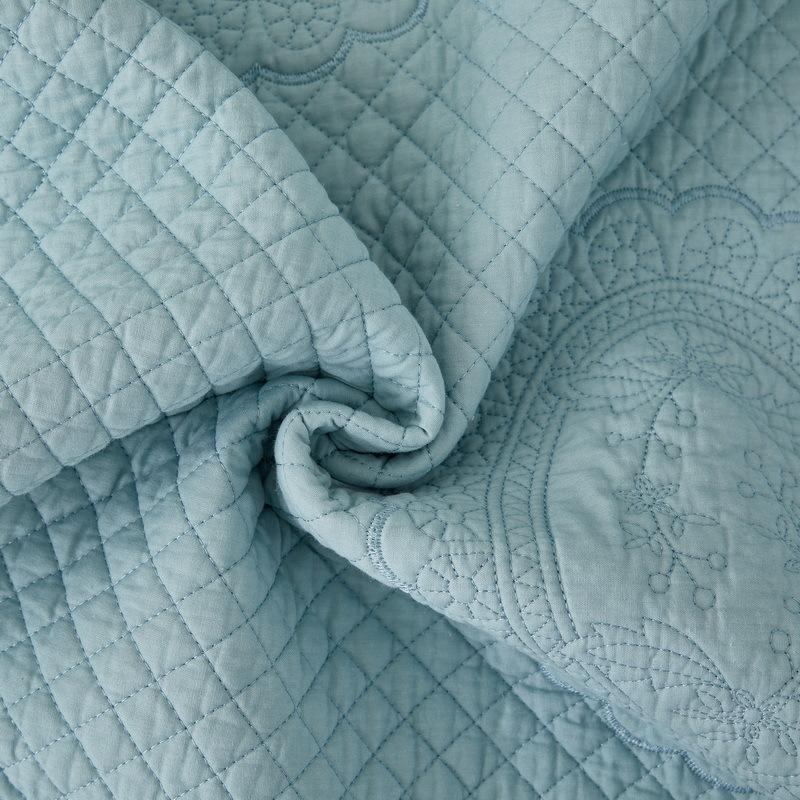 Embroidered Cotton Sofa Cushion, Universal Anti-slip Quilted Cushion for All Seasons, Pure Cotton Simple Sofa Towel, Bay Window Cushion