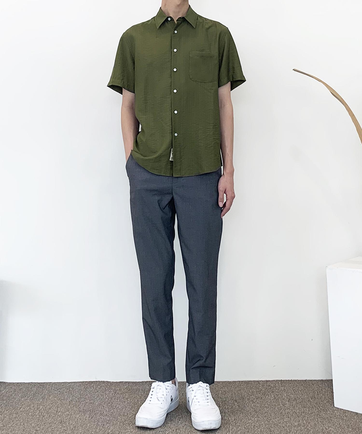 The Shirt Studio Green Loose Fit Rayon Blend Solid Short Sleeve Shirt 100