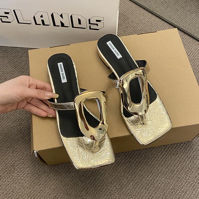 Niche Metal Square Buckle Foot Slippers Women's Summer Wear New Flat-bottomed Casual Square Toe Cold Slippers
