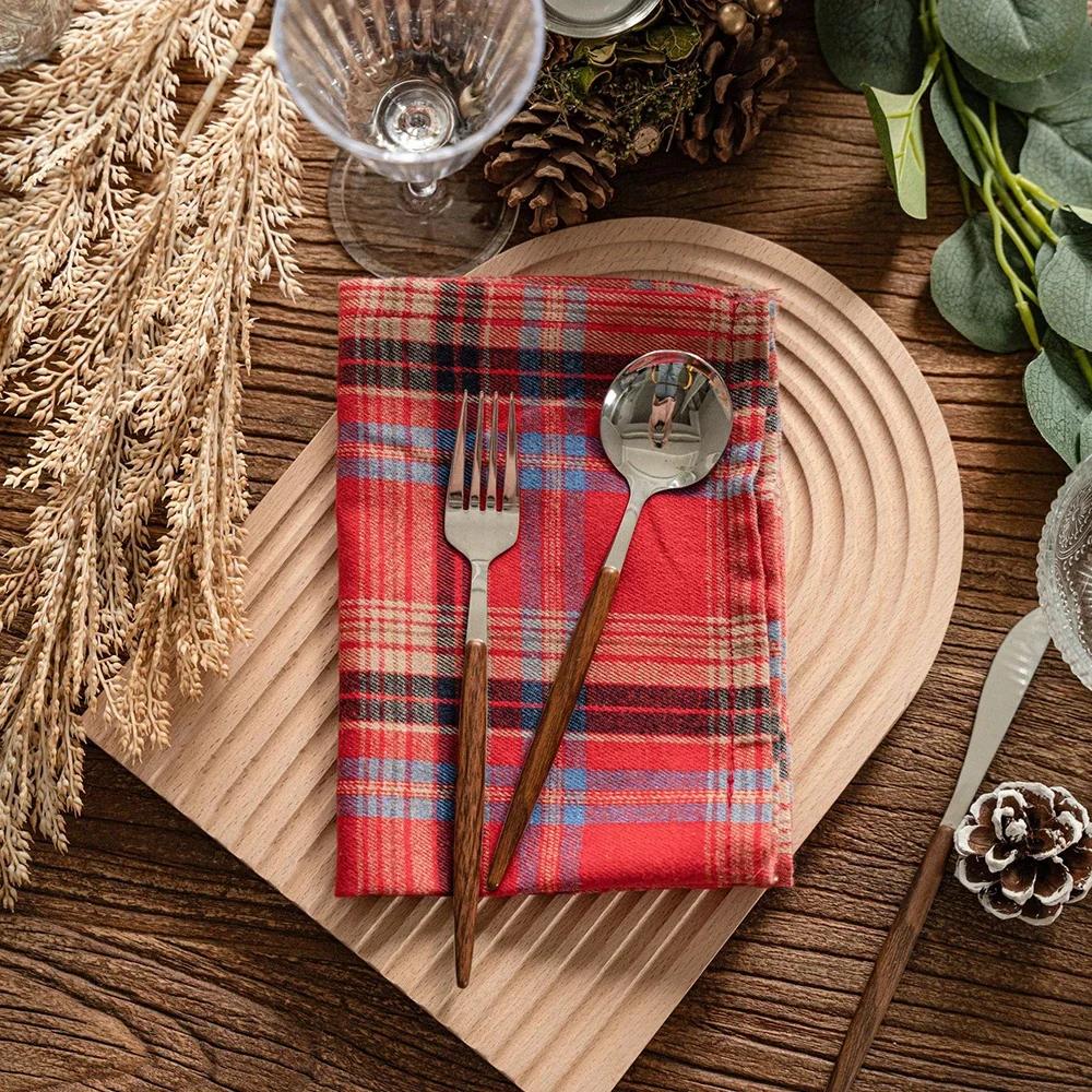 Set of 4 Christmas Napkins Plaid Red Black 15.7X15.7Inches Washable Reusable for Holiday Christmas Party Table Setting Decor