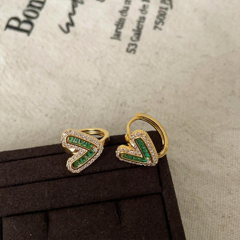 Court Retro Style Emerald Zircon Love Ear Buckle Women'S Fresh And Elegant Fashion Personality Versatile Earrings