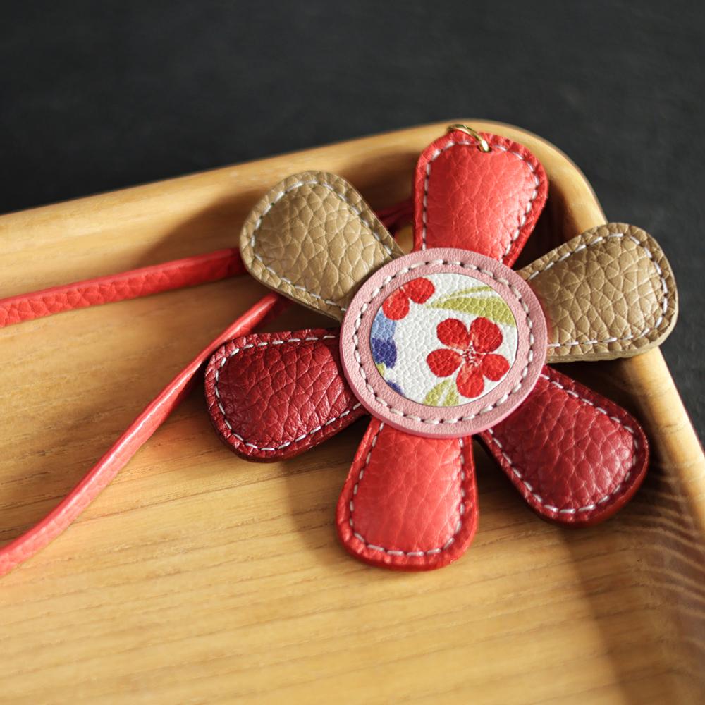 VAOM Flower Bag Charm 10 Colors