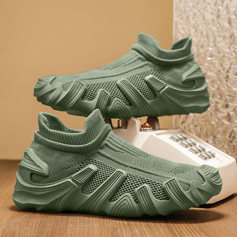 Sommar Nya Andningsbara Vardagliga Sportskor Herr Tjocksulade Löparskor Nya Flygande Vävda Sockskor Herrskor