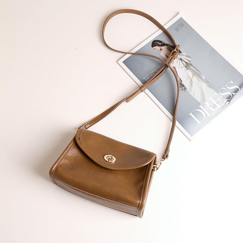 Commute Casual Soft Leather Retro Women's Flip Crossbody Bags New Versatile for Work Commuting Shoulder Bag Solid Color Handbags