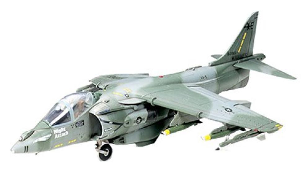 

Tamiya 172 Warbird Collection No.21 US Marine Corps McDonnell Douglas AV-8B Harrier II Plastic Model 60721