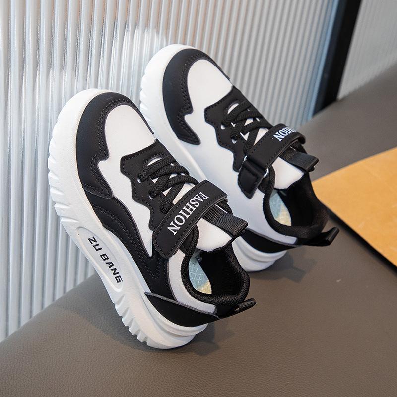 Girls' Sports Shoes 2025 Spring and Autumn New Children's Dad Shoes Leather Board Shoes Boys Breathable Casual Running Shoes