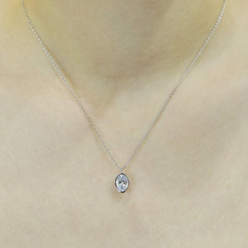 

Shertz Vintage Crystal Pendant Necklace (14k) yellow gold