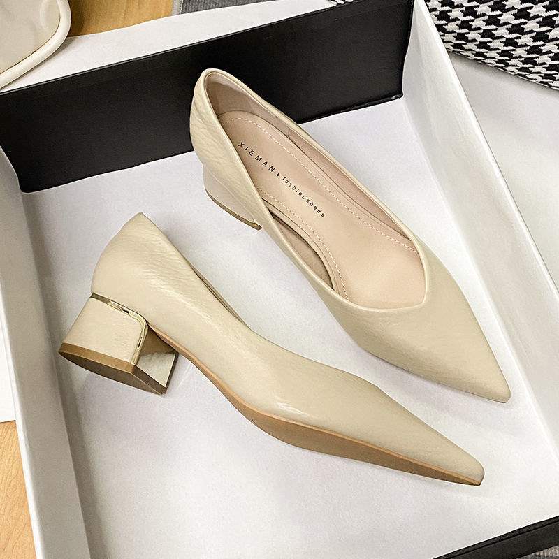 

2025 весна корейская версия обувь фея стиль нежные туфли-лодочки женские острый носок средний каблук толстый каблук леди мелкий вырез туфли Doudou 40