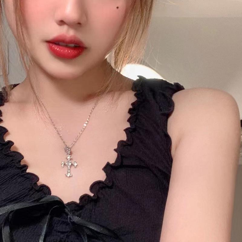 Punk Cross Pendant Necklace Sweet Cool Hip Hop Zircon Clavicle Chain For Women Girl Aesthetic Light Luxury Jewelry