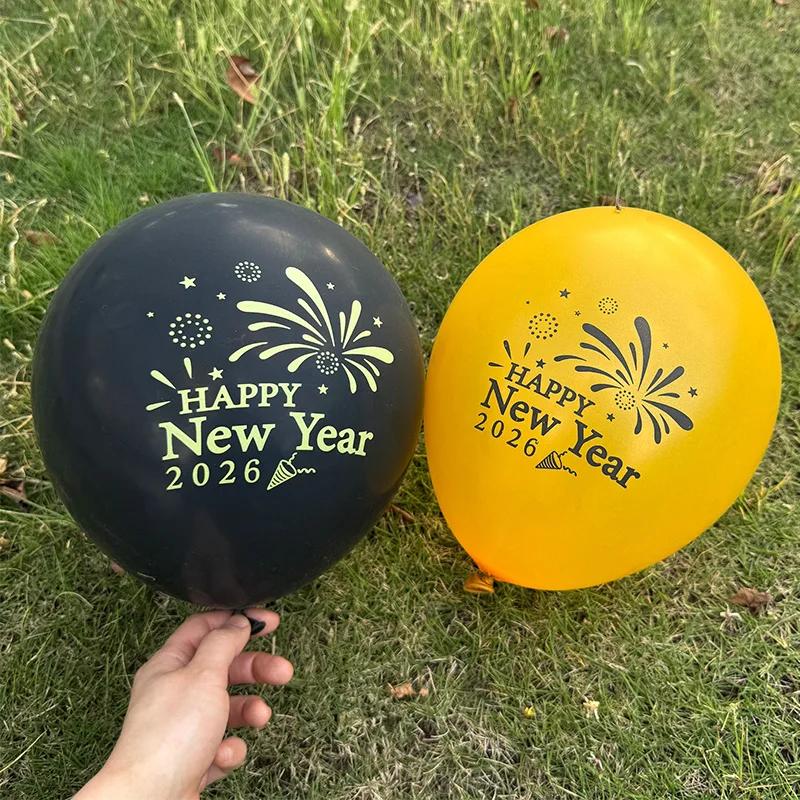 30 ks Zlaté Černé Šťastný Nový Rok 2026 Latexové Balónky Pro Dekoraci a Dárky na Párty na Silvestra 12 Palců Vánoční Balónky Potřeby