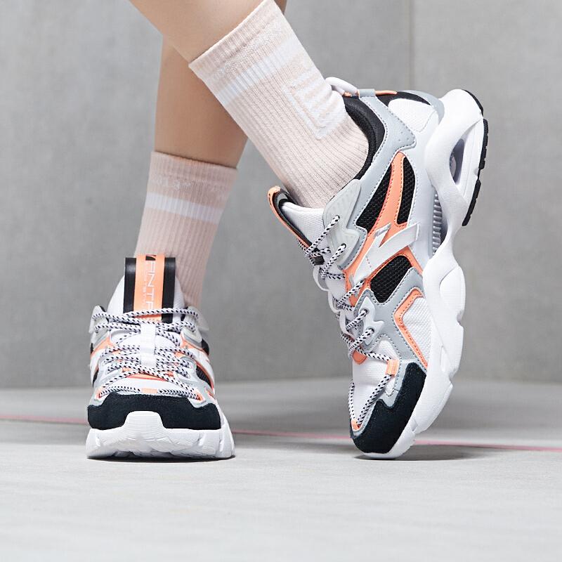 Anta Retro Low-Top Running Shoes Women Sneakers White Gray Black 92945535-1