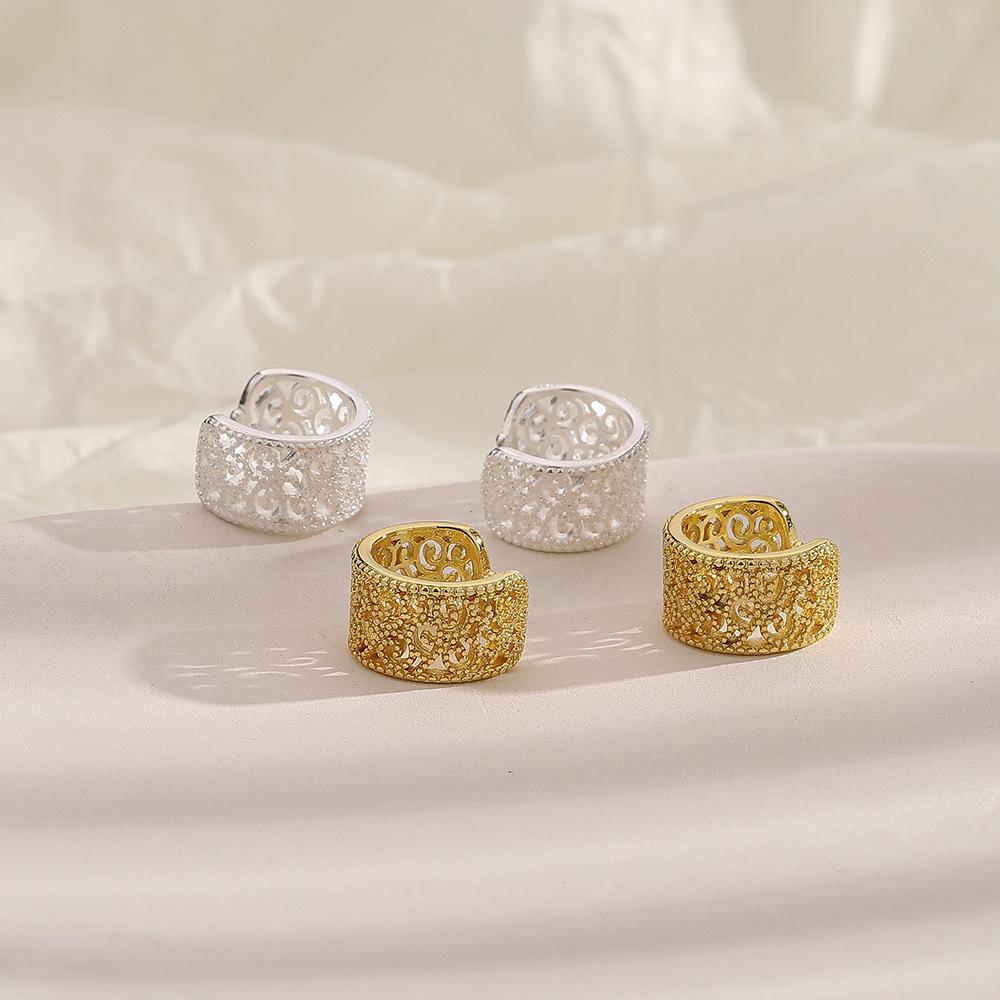 Náušnice s arabeskou bez propíchnutí uší - Vintage krajkový design Nádherný ušní manžetový klip pro ženy