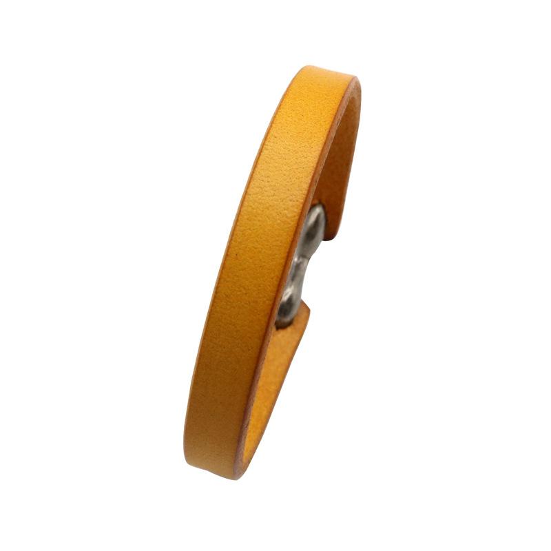 Men's and Women's Retro Trend S Buckle Leather Bracelet, The Jewelry Is Really Simple Leather Bracelet
