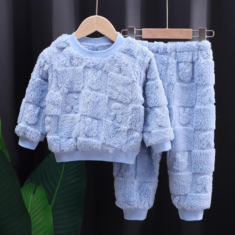 Children's Warm Flannel Pajamas Set - Thickened Jacquard Home Clothes for Boys & Girls in Solid Colors, Korean Style for Autumn/Winter.