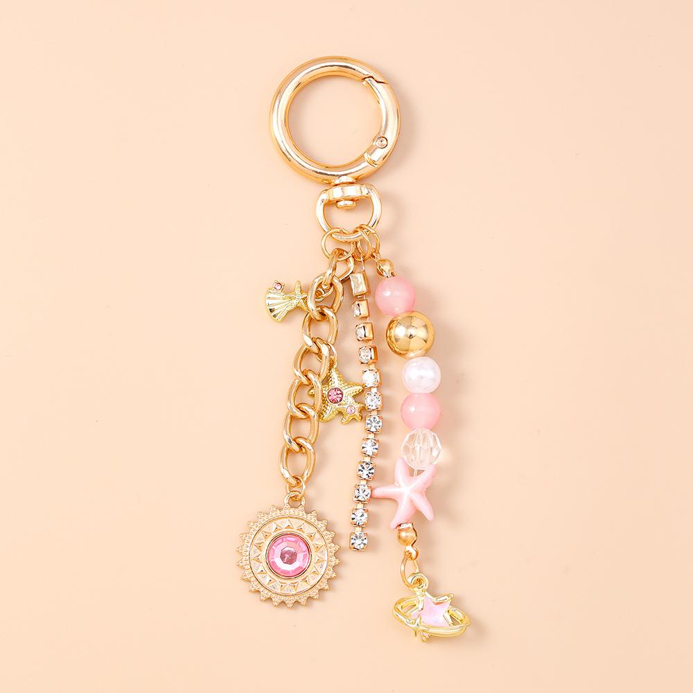 Fashion Summer Beach Shell Starfish Keychain Pearl Crystal Key Ring Pendants for Women Girls Handbag Decor DIY Jewelry Gifts
