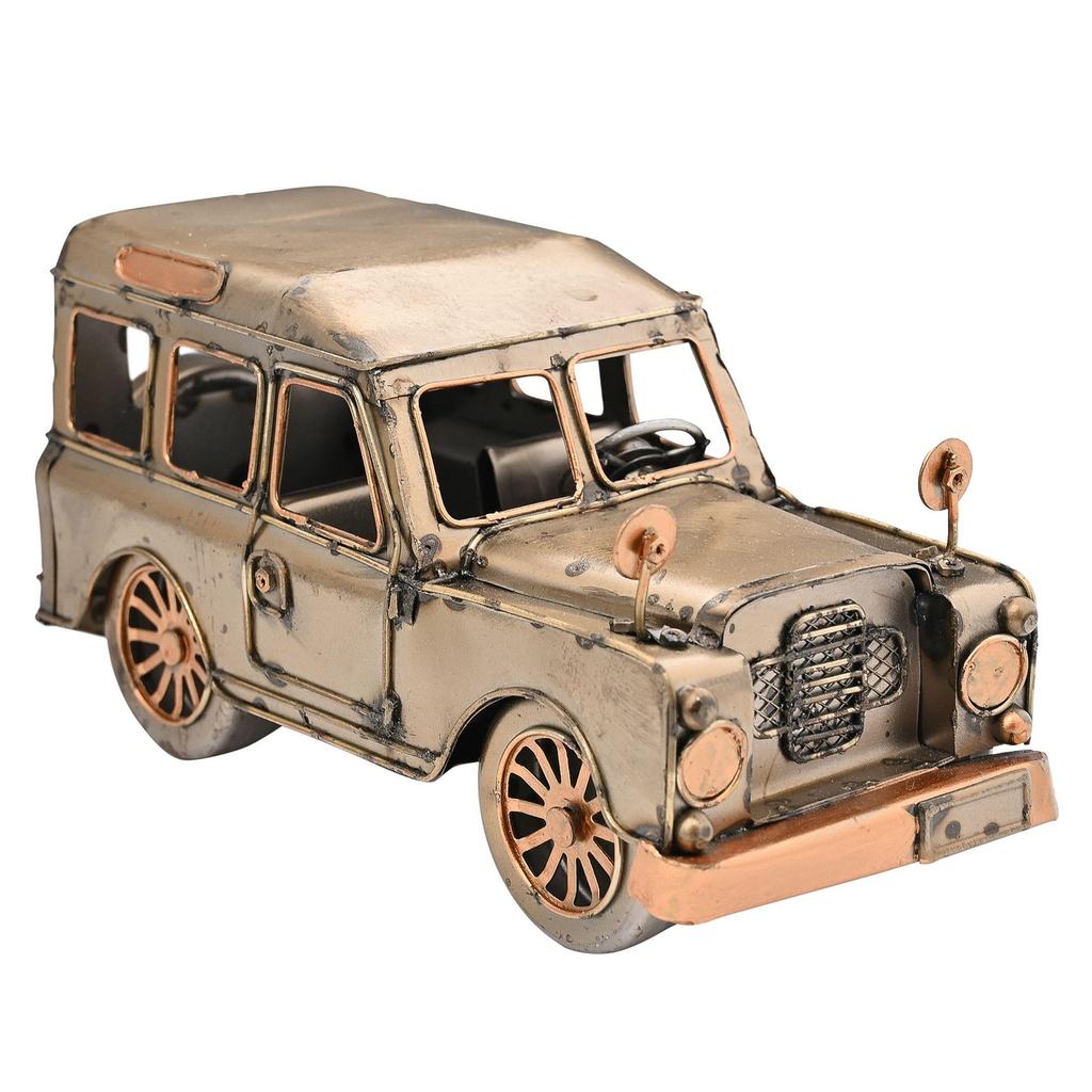 Harvey Makin Ornament - 4 x 4