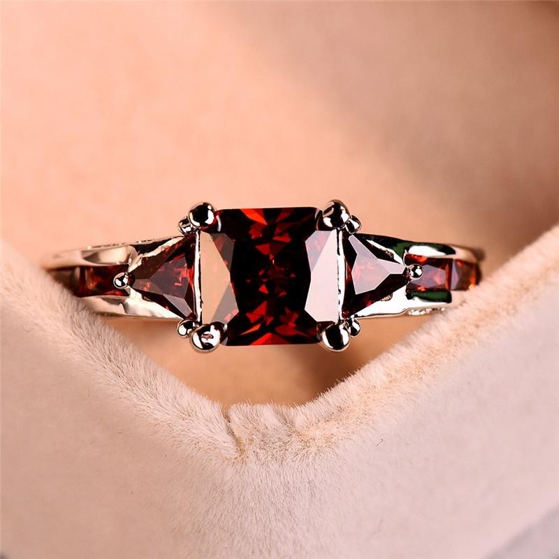 Fashion Elegant Women Copper Color Princess Square Cut Red Stone Engagement Wedding Rings for Women Jewelry Gift