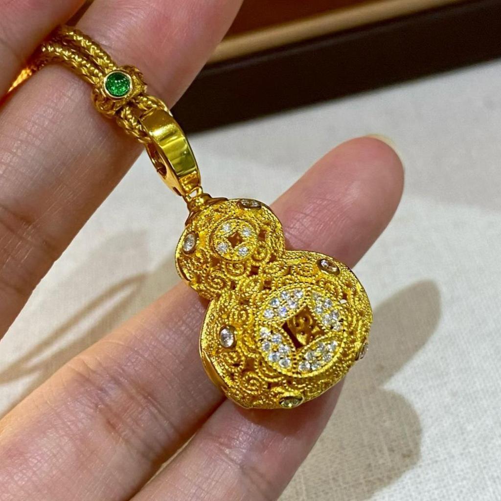 Openwork Cloisonné Gourd Pendant Necklace with 925 Silver and High-Carbon Diamond