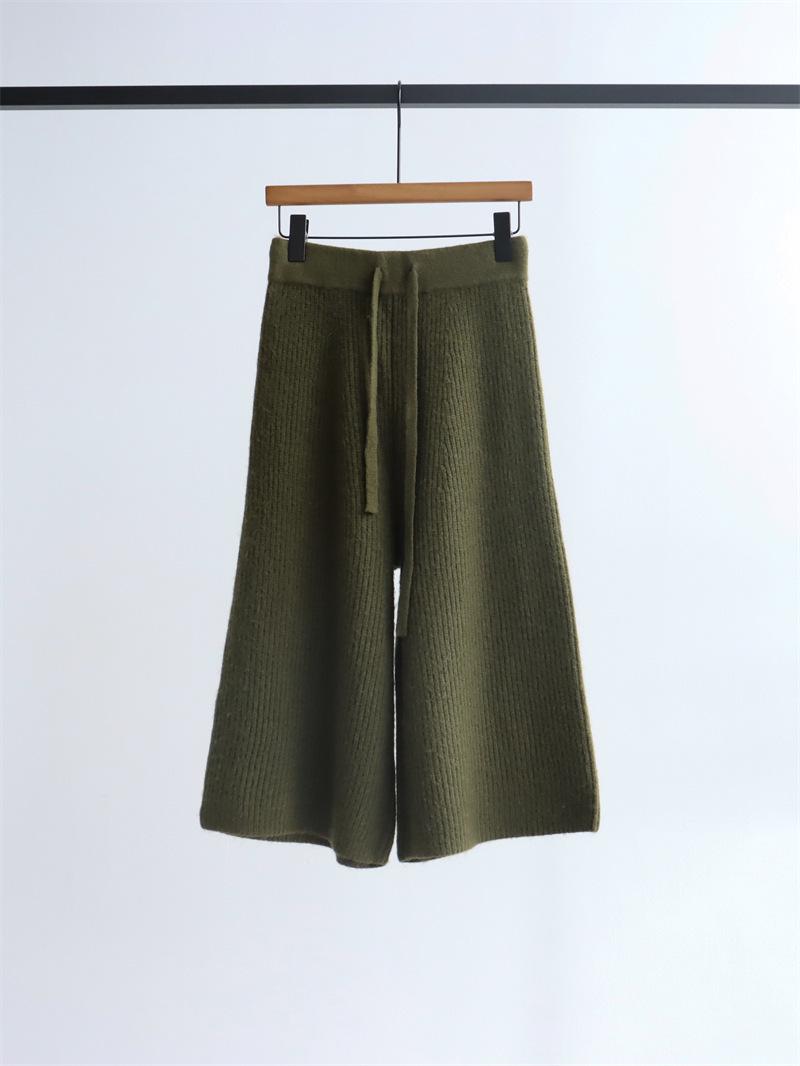 

Thick Camel Hair Raglan Sweater & Drawstring Wide-Leg Knit Pants Two-Piece Set One Size