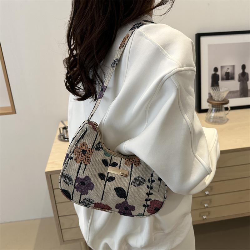 Sweet Floral Shoulder Bag Trendy Underarm Small Square Bag Versatile Fashion Messenger Bag Women's Bag